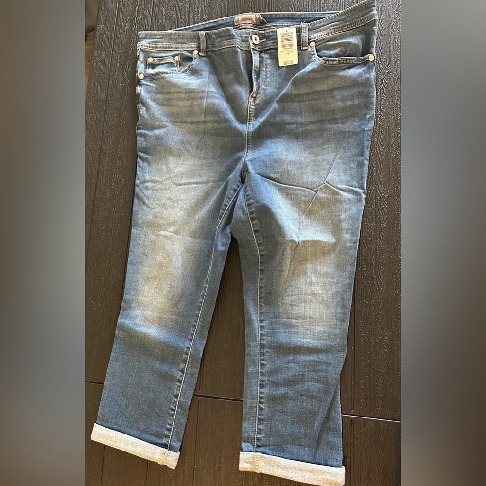 Torrid Crop Midfit Jeans 18W NWT